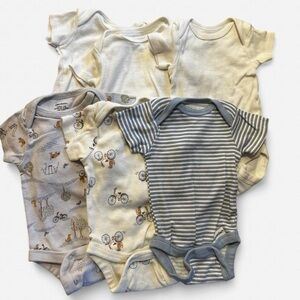 Lot of 6 Newborn onesies